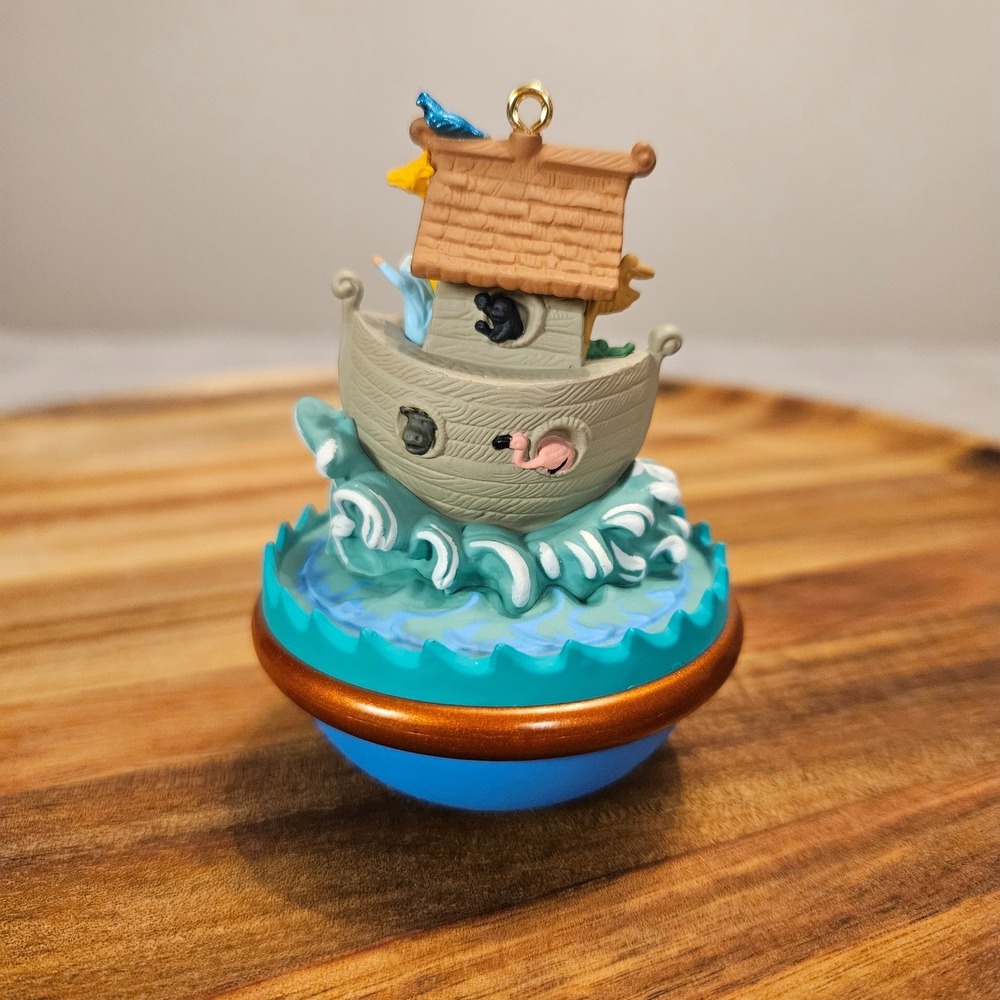 NIB vintage Hallmark Keepsake Ornament 1996 Jolly Wolly‎ Ark Ken Crow Noah's Ark - Picture 7 of 10